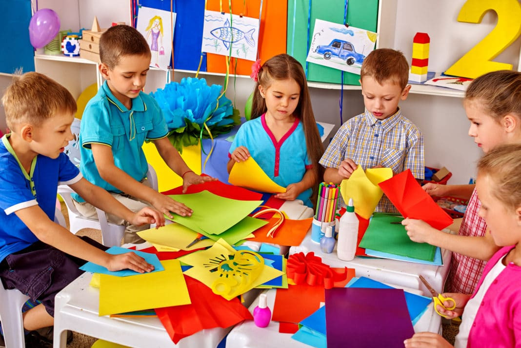 Arts &amp; Crafts For Kids
 10 Affordable & Green Arts and Crafts Ideas for Kids