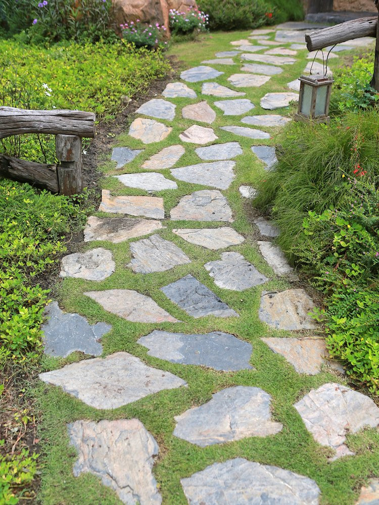 Backyard Walking Path
 Walkway Ideas 15 Ideas for Your Home and Garden Paths
