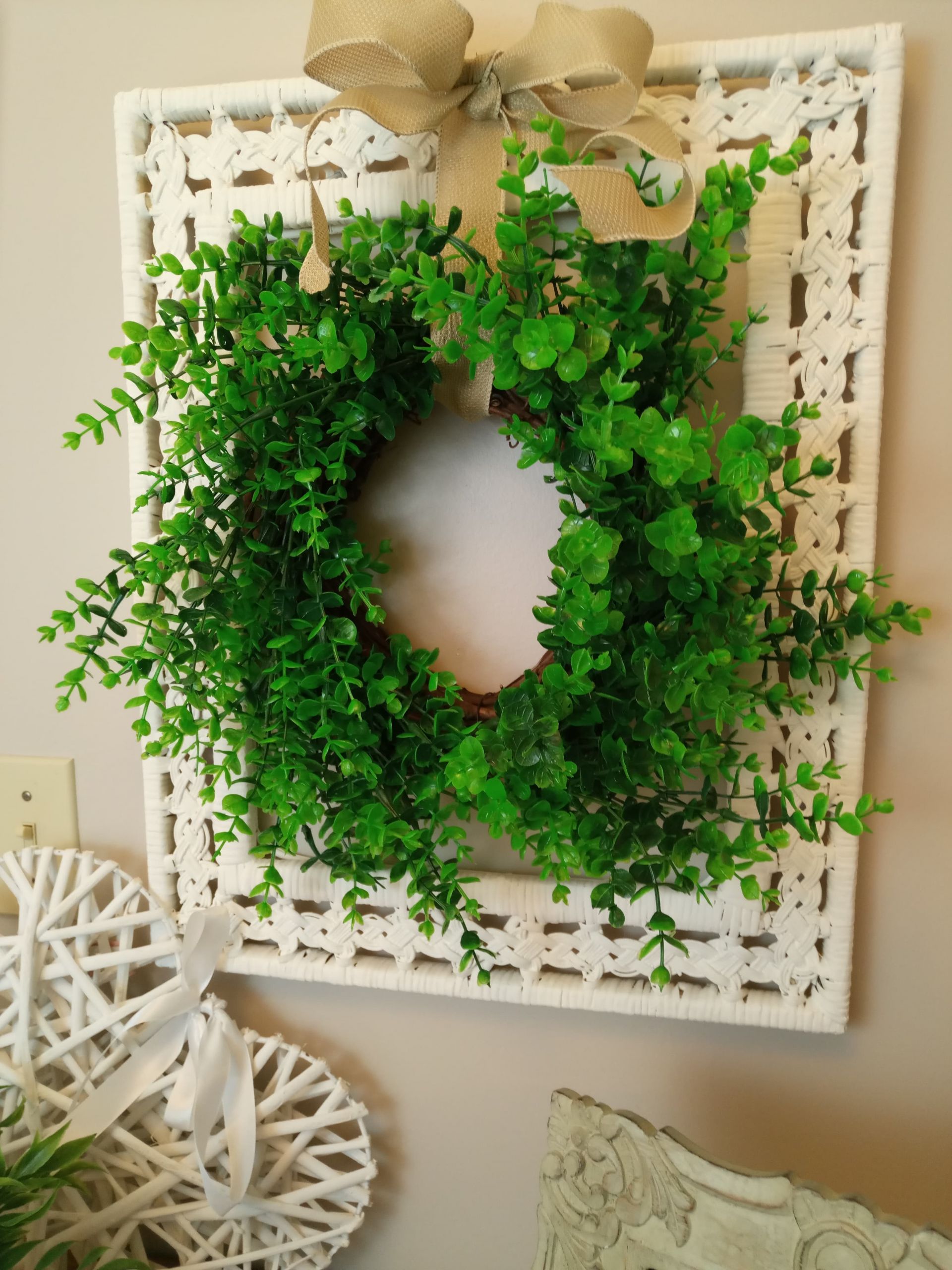 Boxwood Wreath DIY
 DIY Boxwood Wreath in a Frame DIY Boxwood Wreath in a Frame