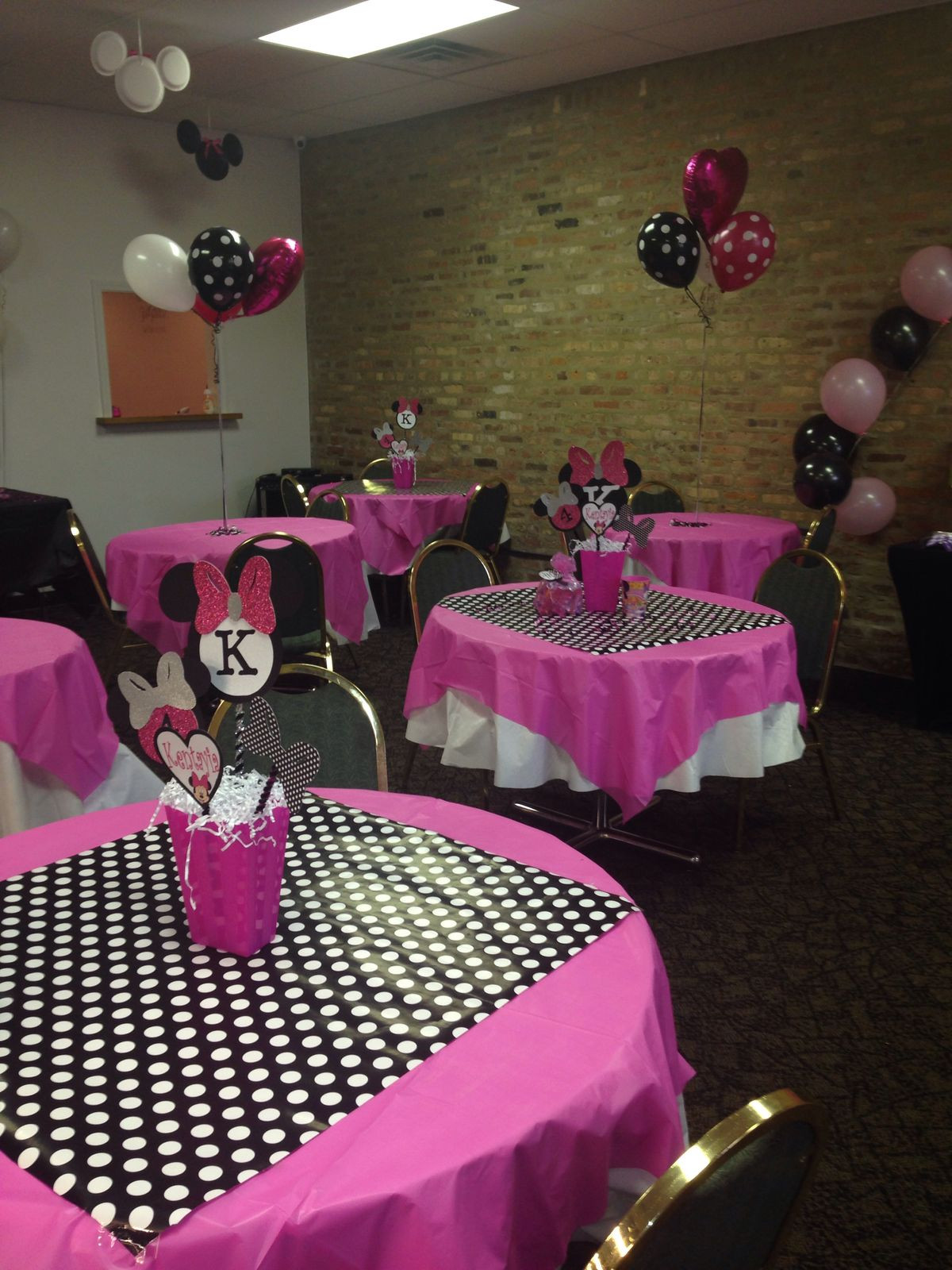 Coed Birthday Party Ideas
 1000 images about Mickey Minnie coed party on Pinterest