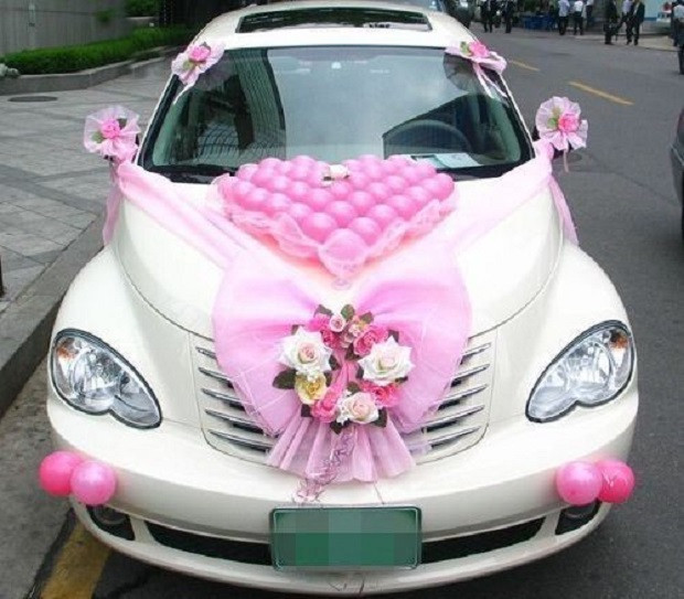 Decorate Wedding Car
 Attention Grabbing Wedding Car Decoration Ideas