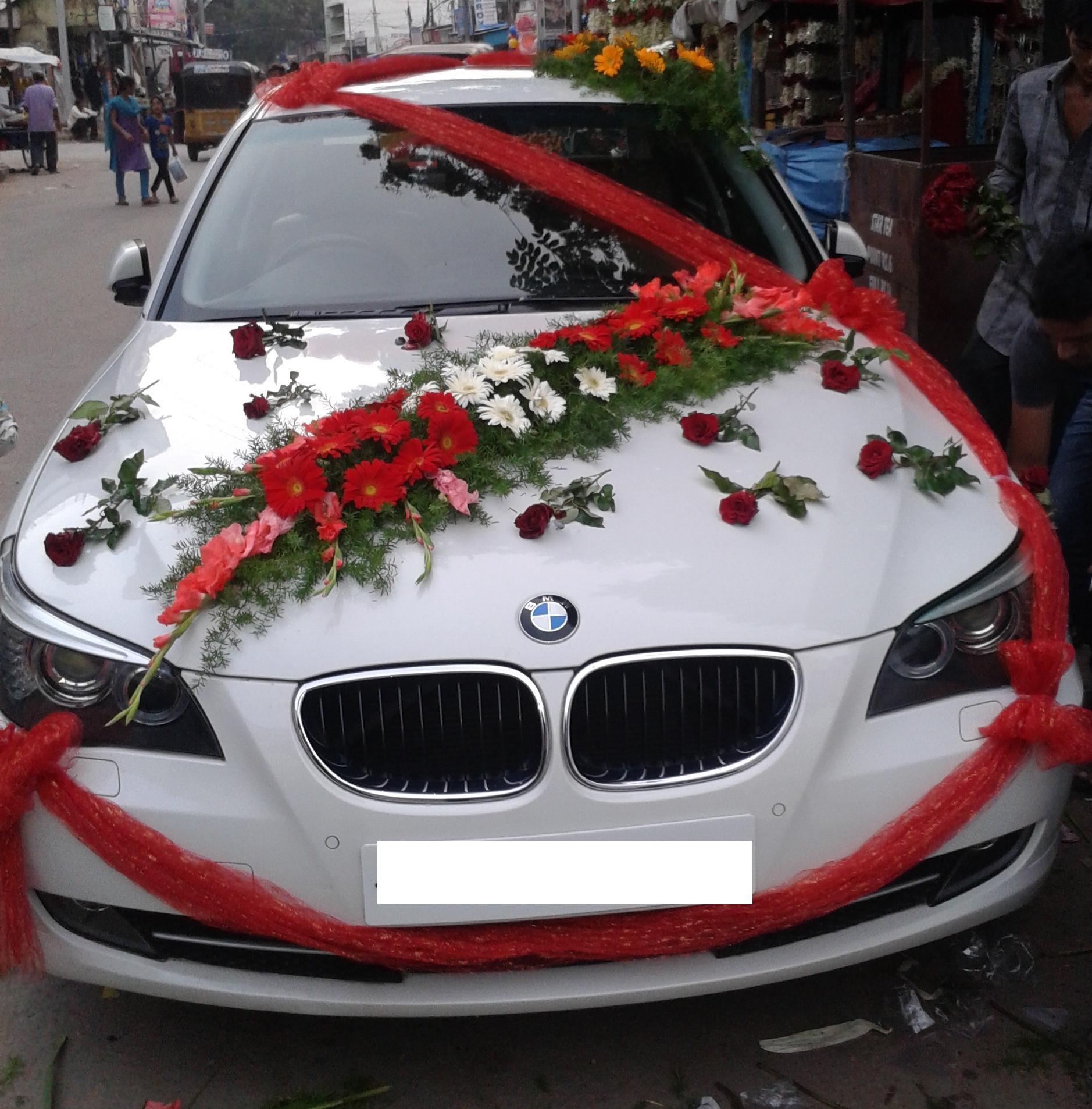 Decorate Wedding Car
 Car Decoration for Wedding in Some Ways