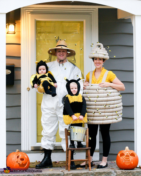 DIY Beekeeper Costume
 45 Fun Family Halloween Costume Ideas