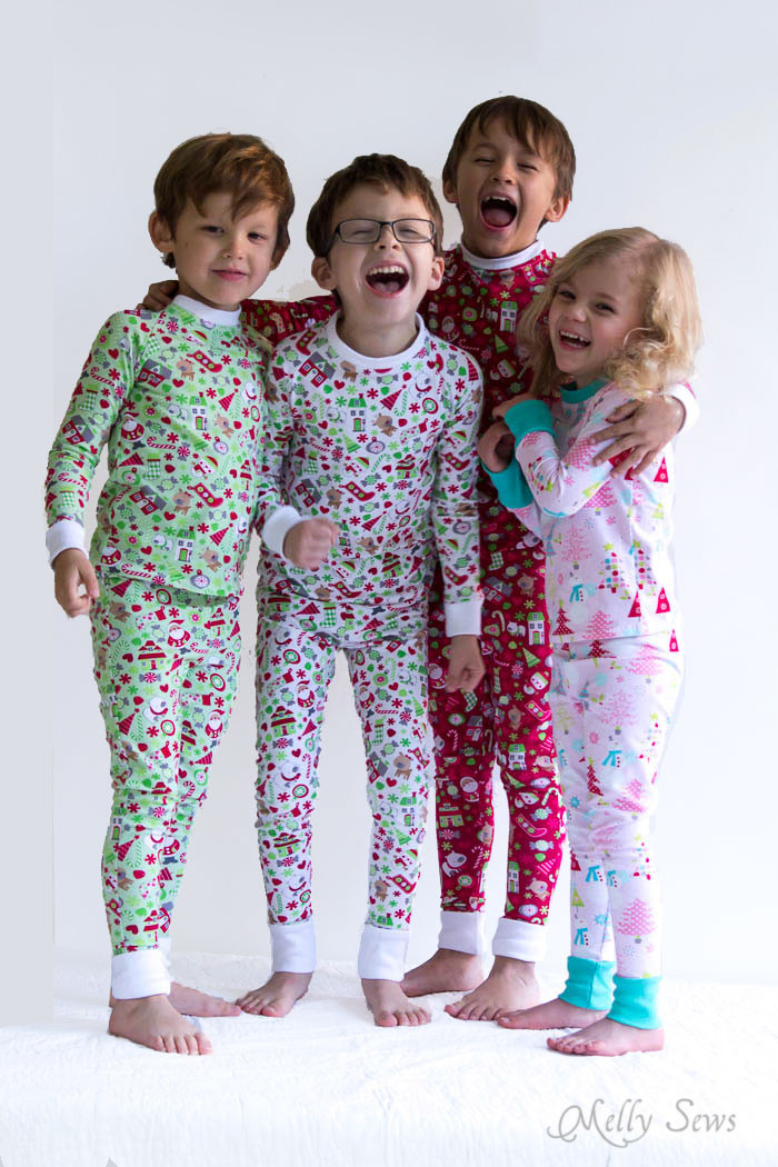 DIY Christmas Pajamas
 DIY Christmas Pajamas Sew pajamas with this FREE pattern