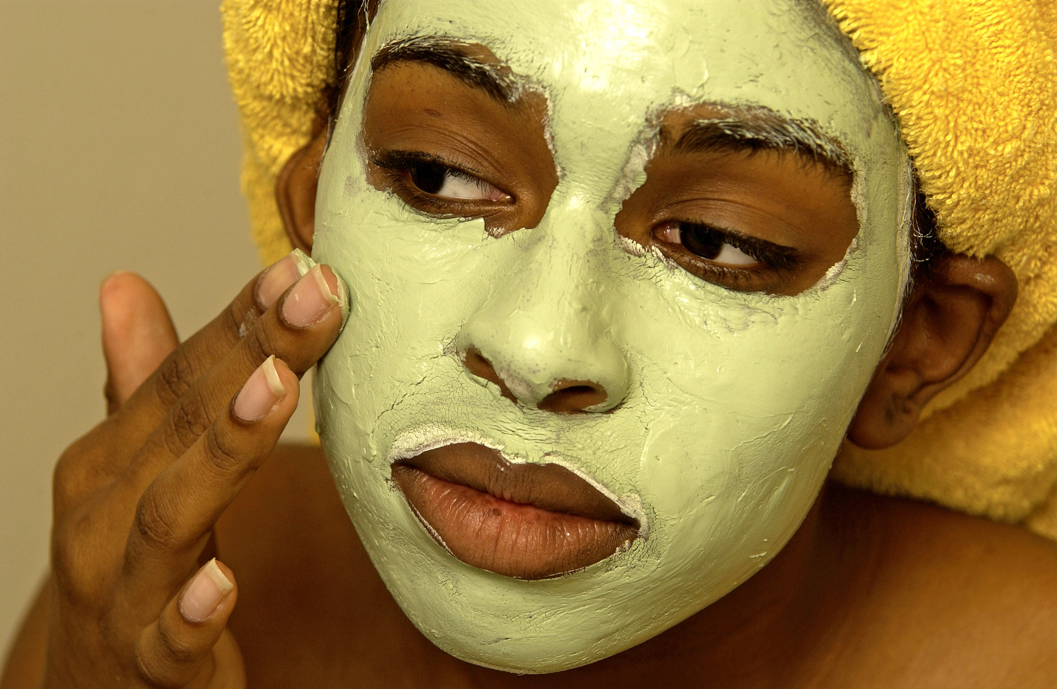DIY Face Masks For Dry Skin
 3 DIY face masks to bat dry skin this winter