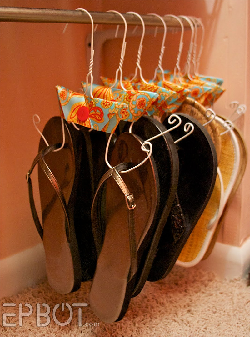 DIY Hanging Shoe Organizer
 8 Useful Closet Hacks to Tidy Up Your Wardrobe on the Cheap