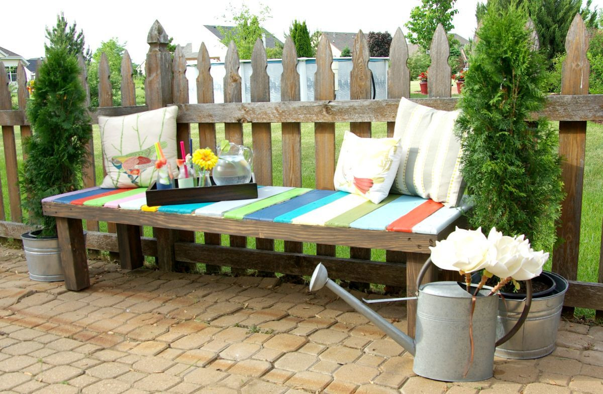 DIY Outdoor Seating
 20 Simple And Inviting DIY Outdoor Bench Ideas