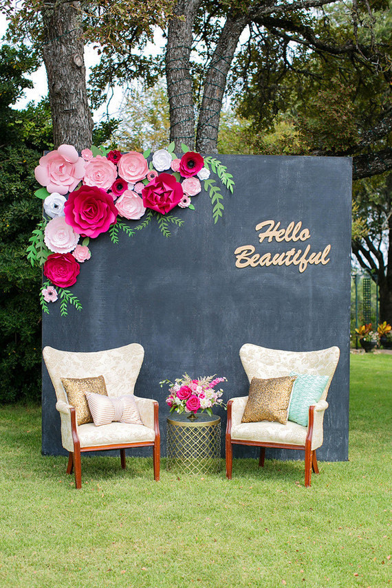 DIY Photo Booth Backdrop Wedding
 20 Fabulous booth Backdrops to make your Pics POP