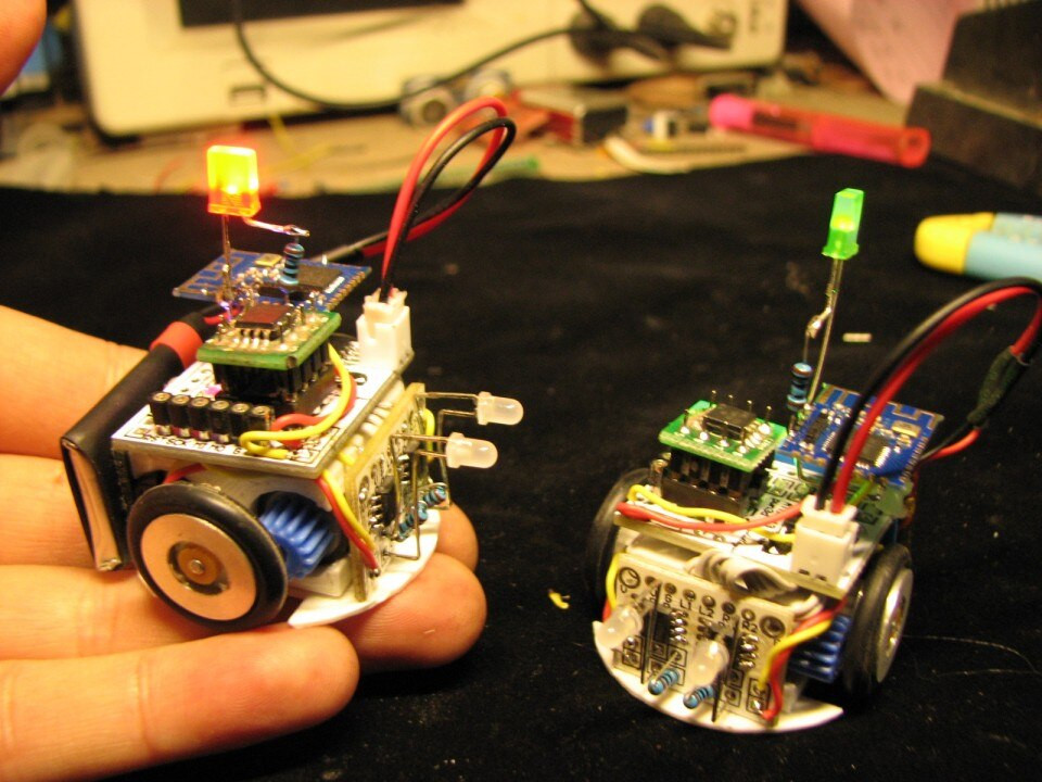 DIY Soldering Kits
 DIY mini robot DIY Kits andriod Bluetooth 4 0 RC soldering