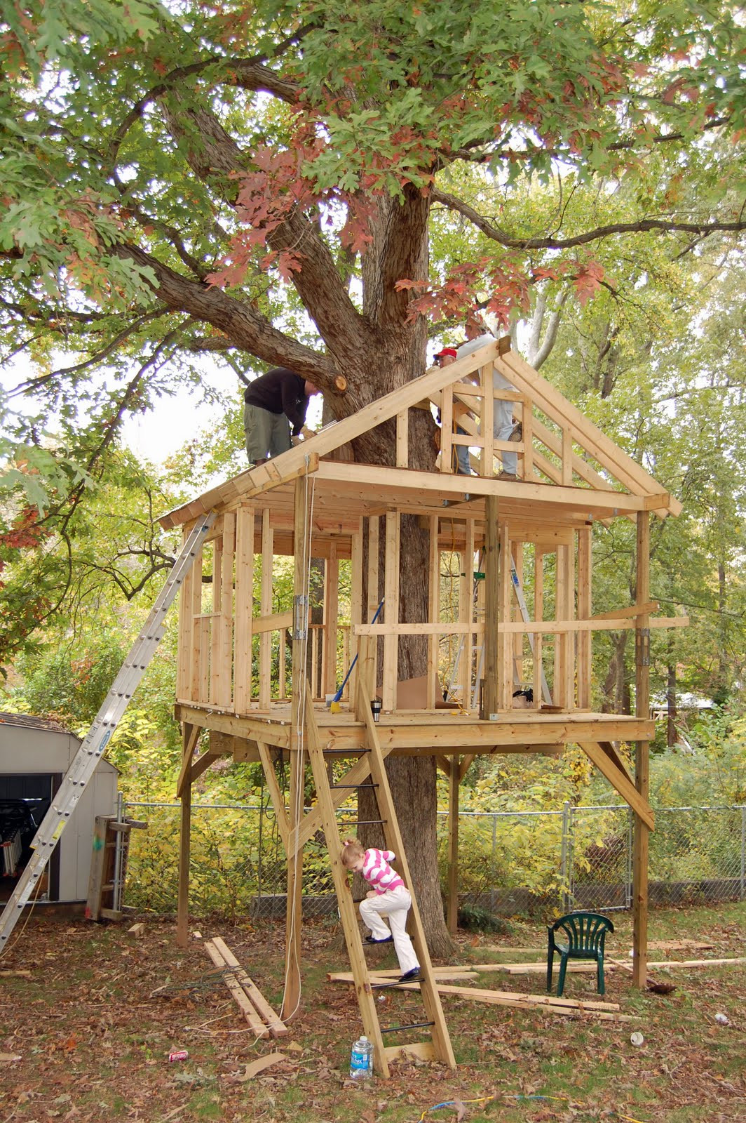 DIY Treehouse Plans
 of Tree Houses and Play Houses From Around The