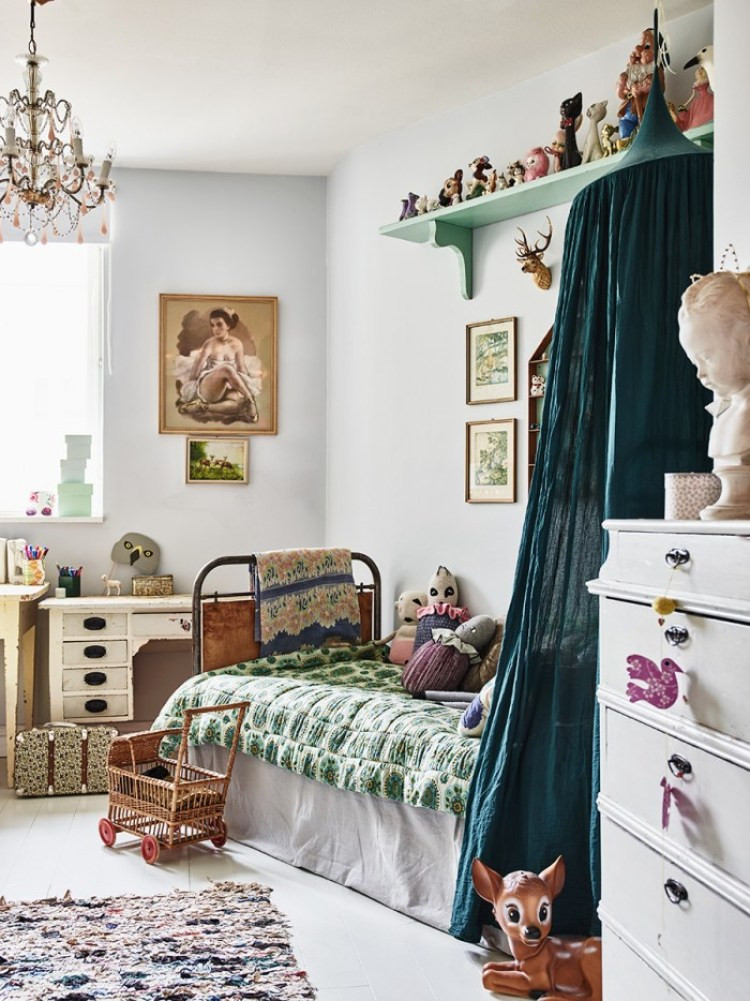 DIY Vintage Room Decor
 How to create a stunning vintage kids room DIY home