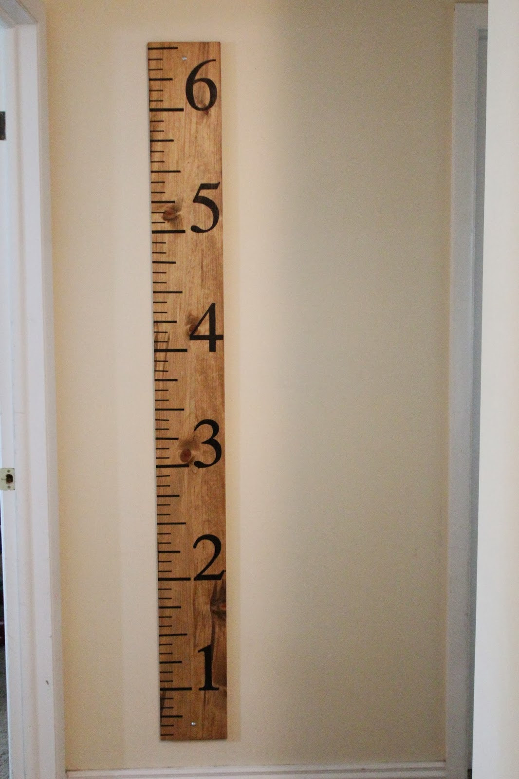 DIY Wood Growth Chart
 Mommy Vignettes Wood Growth Chart Tutorial