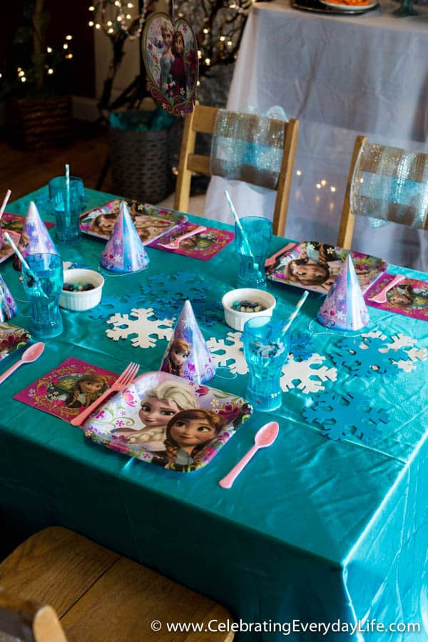 Frozen Birthday Decoration
 Tips for hosting a Frozen themed birthday party
