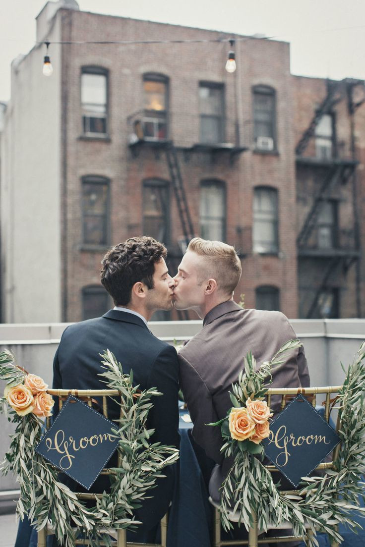 Gay Wedding Themes
 25 Fabulous Same Wedding Ideas for Gay and Lesbian