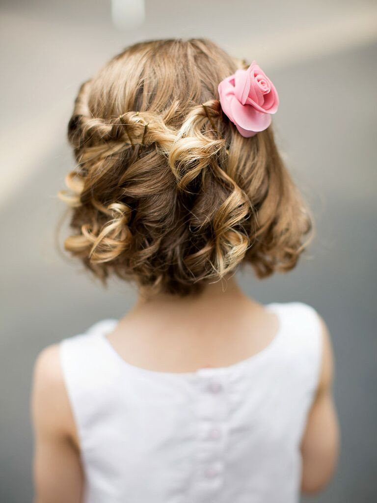 Hairstyle For Little Girl With Curly Hair
 14 Adorable Flower Girl Hairstyles