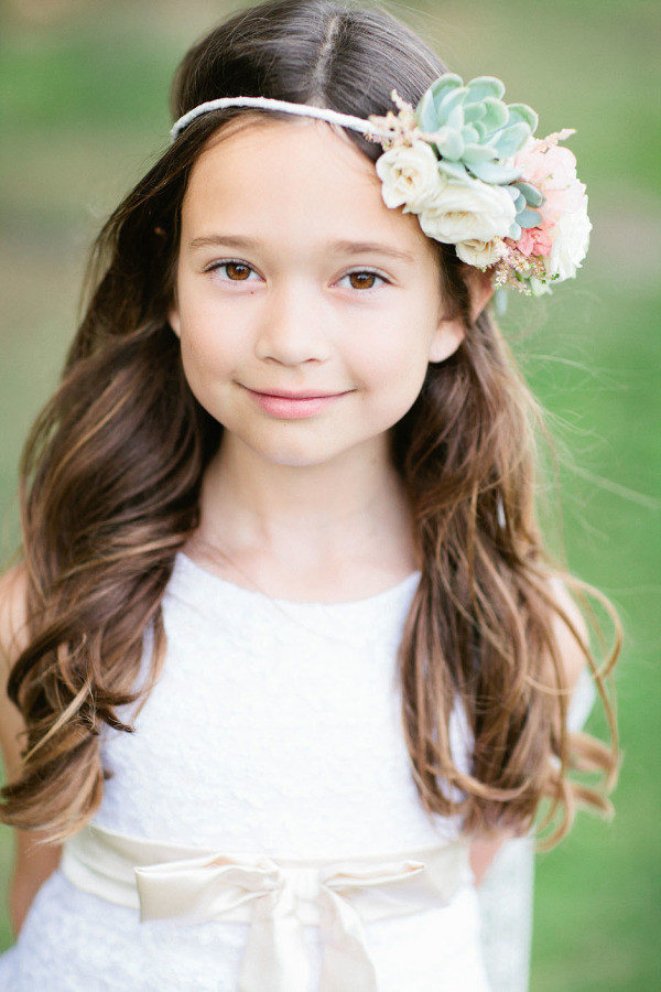 Hairstyles For Little Girls For Weddings
 38 Super Cute Little Girl Hairstyles for Wedding