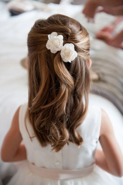 Hairstyles For Little Girls For Weddings
 17 Simple But Beautiful Wedding Hairstyles 2020 Pretty