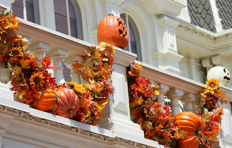 Halloween Balcony Decorating Ideas
 Luxury Halloween Design Ideas – Covet Edition