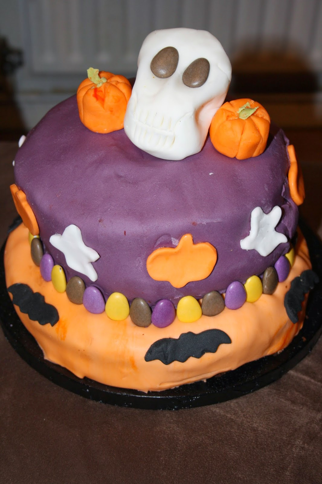 Halloween Pumpkin Cake
 Caroline Makes Chocolate Pumpkin Halloween Cake