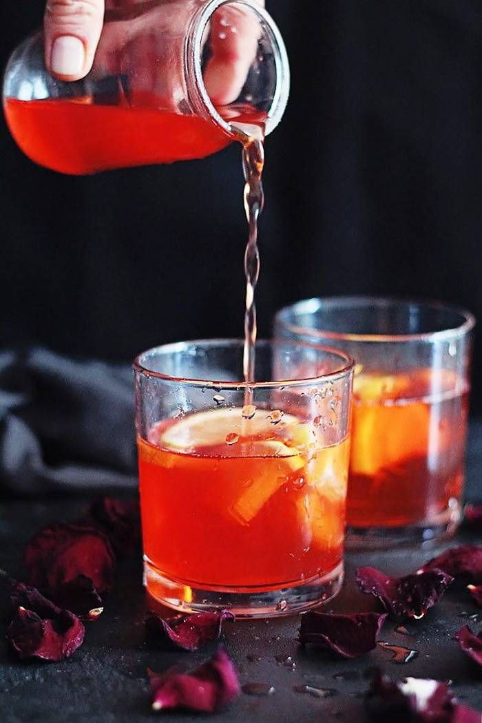 Holiday Drinks With Bourbon
 10 Beautiful and Delicious Holiday Cocktails