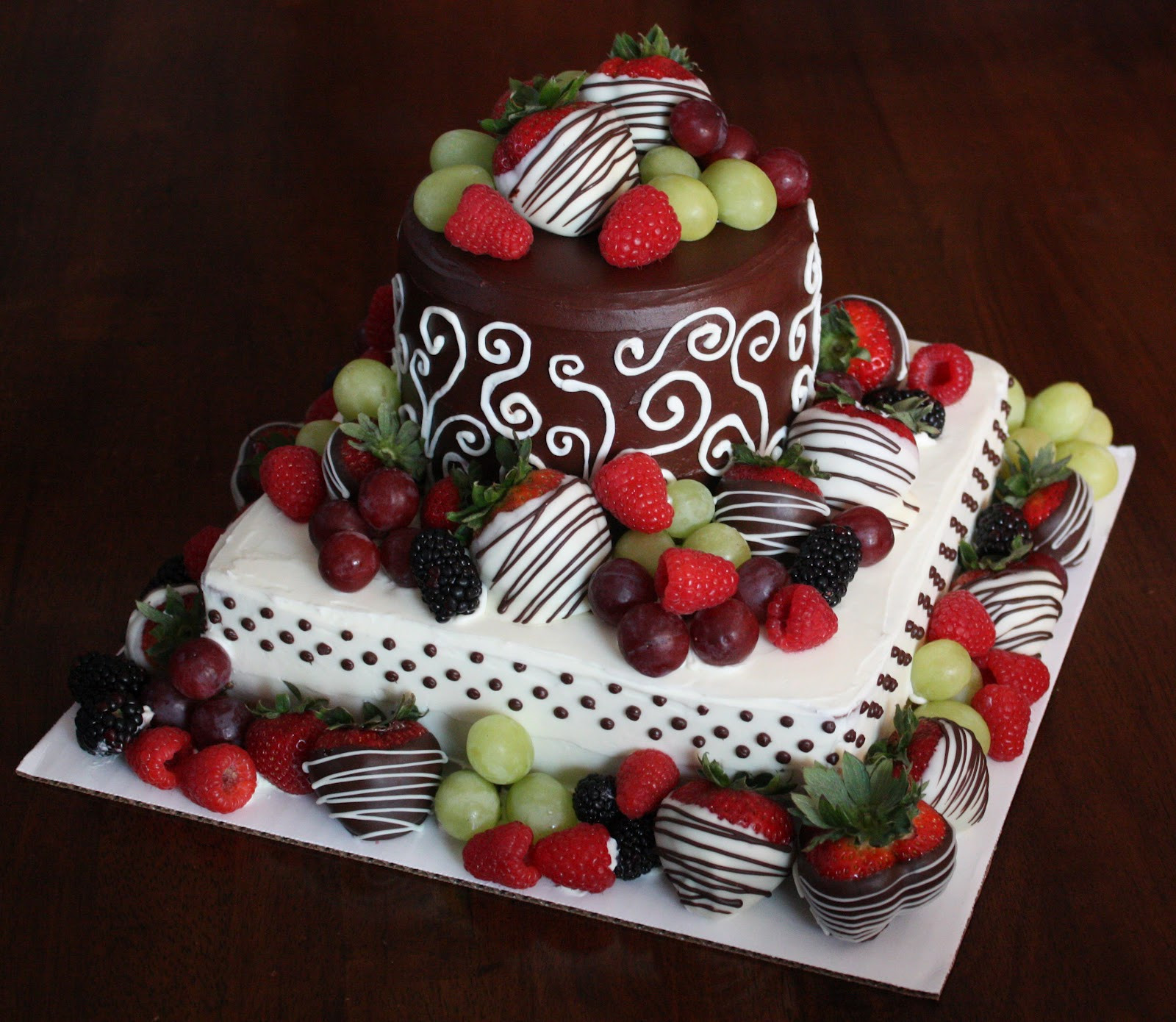 Images Of Birthday Cakes
 Straight to Cake 40th Birthday Cake