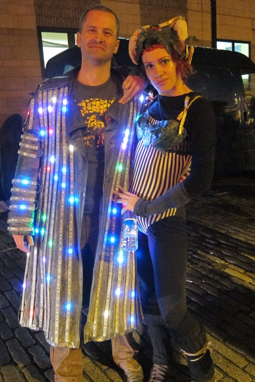 Led Costume DIY
 Totally inspiring DIY LED Light Up Costume Trench Coat