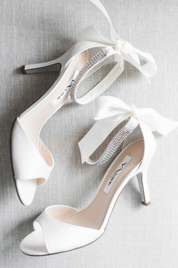 Low Wedding Shoes
 18 Trending Low Heel fortable Wedding Shoes for 2019