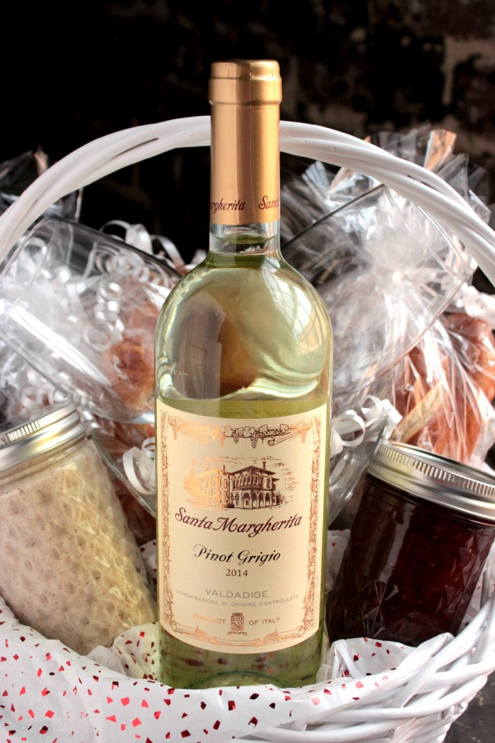 Make Your Own Gift Basket Ideas
 Wine Brunch Gift Basket Make Your Own Gift Basket