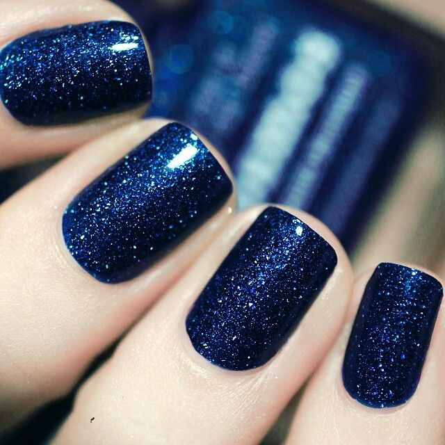 Navy Blue Glitter Nails
 navy glitter nails