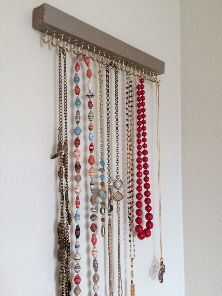 Necklace Holder Diy
 Cheap And Practical Necklace Holders You Can Make Yourself