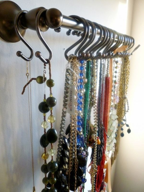 Necklace Organizer DIY
 11 DIY Necklace Storage Ideas