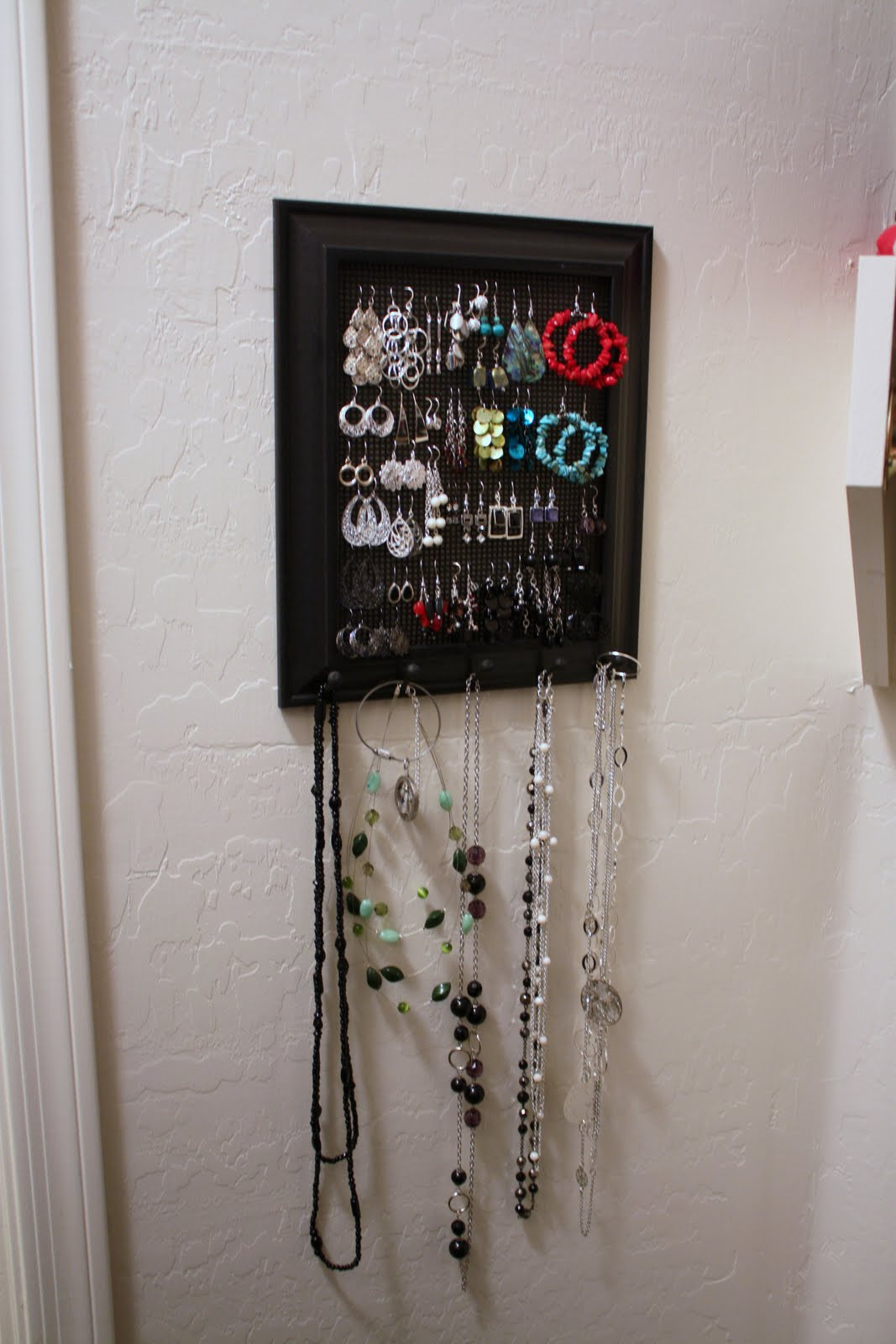 Necklace Organizer DIY
 25 Cool DIY Ideas for Making a Jewelry Holder