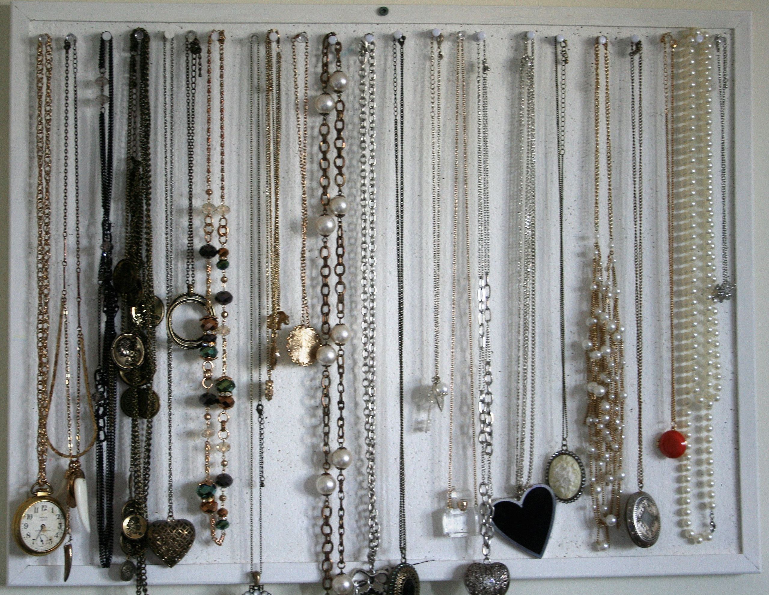 Necklace Organizer DIY
 DIY Necklace Organizer