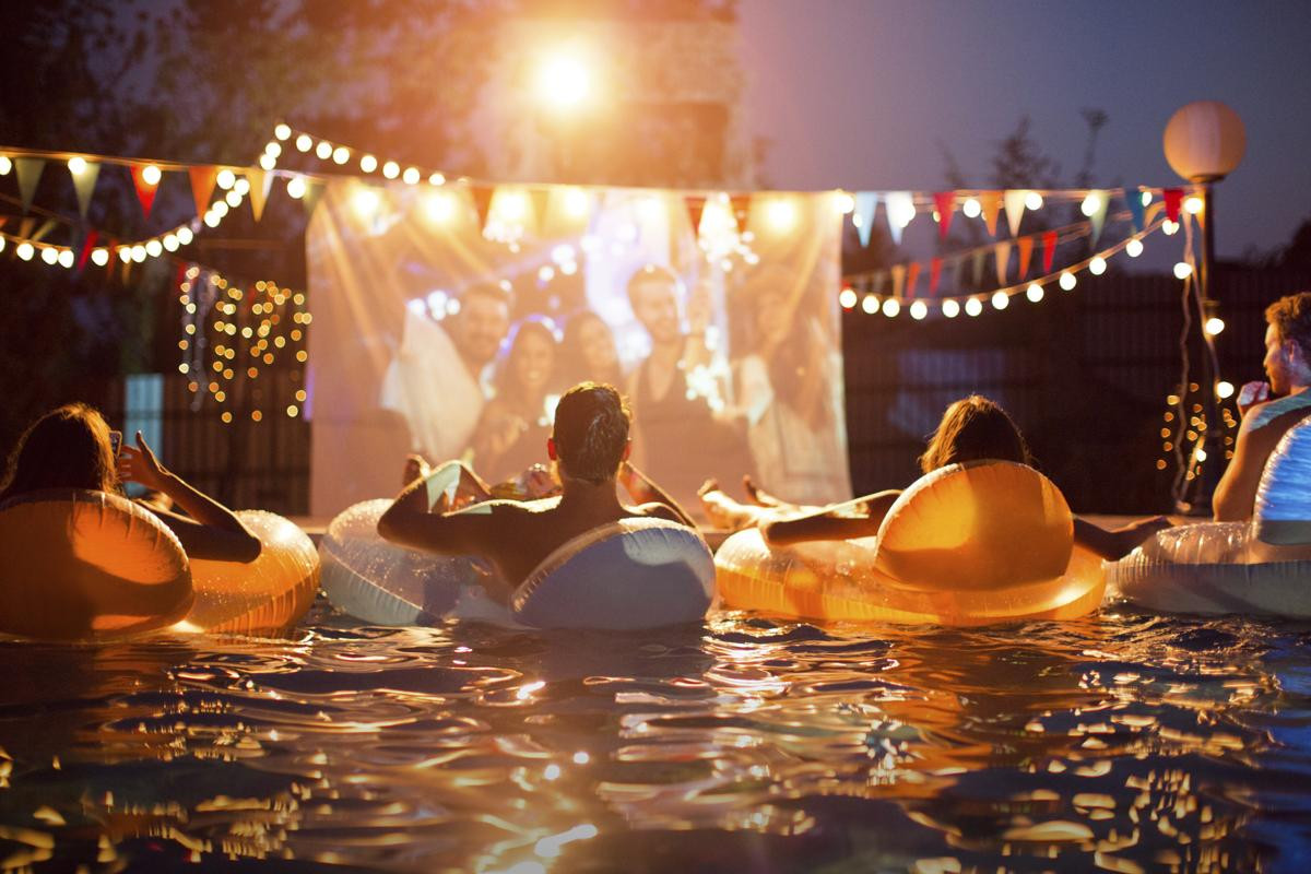 Night Pool Party Ideas
 Insanely Good Ideas to Throw the Perfect College Trunk