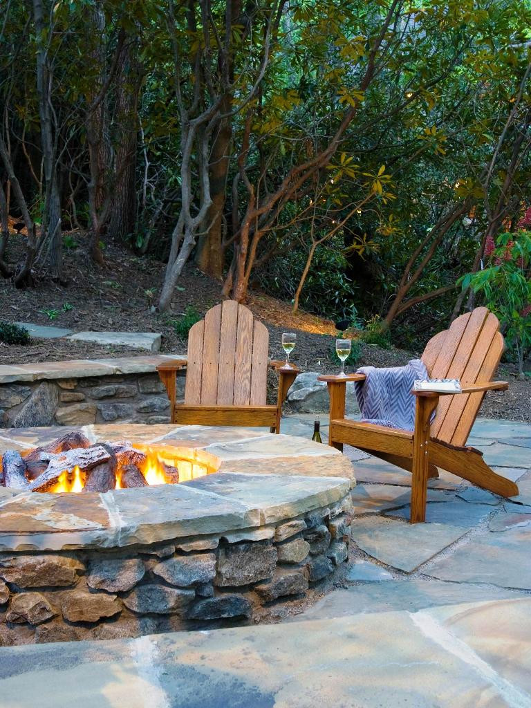 Outdoor Firepit Designs
 20 Amazing Outdoor Fire Pit Ideas To Try Out In 2017