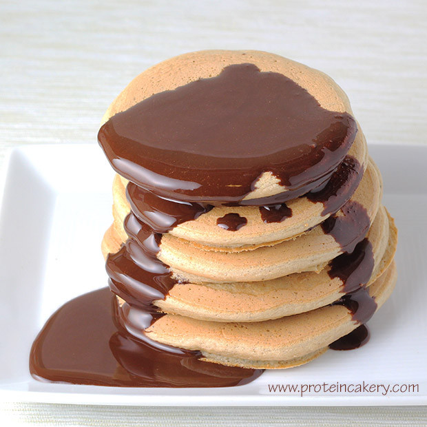 Pancakes With Chocolate Syrup
 Vanilla Protein Pancakes with Chocolate Syrup Andréa s