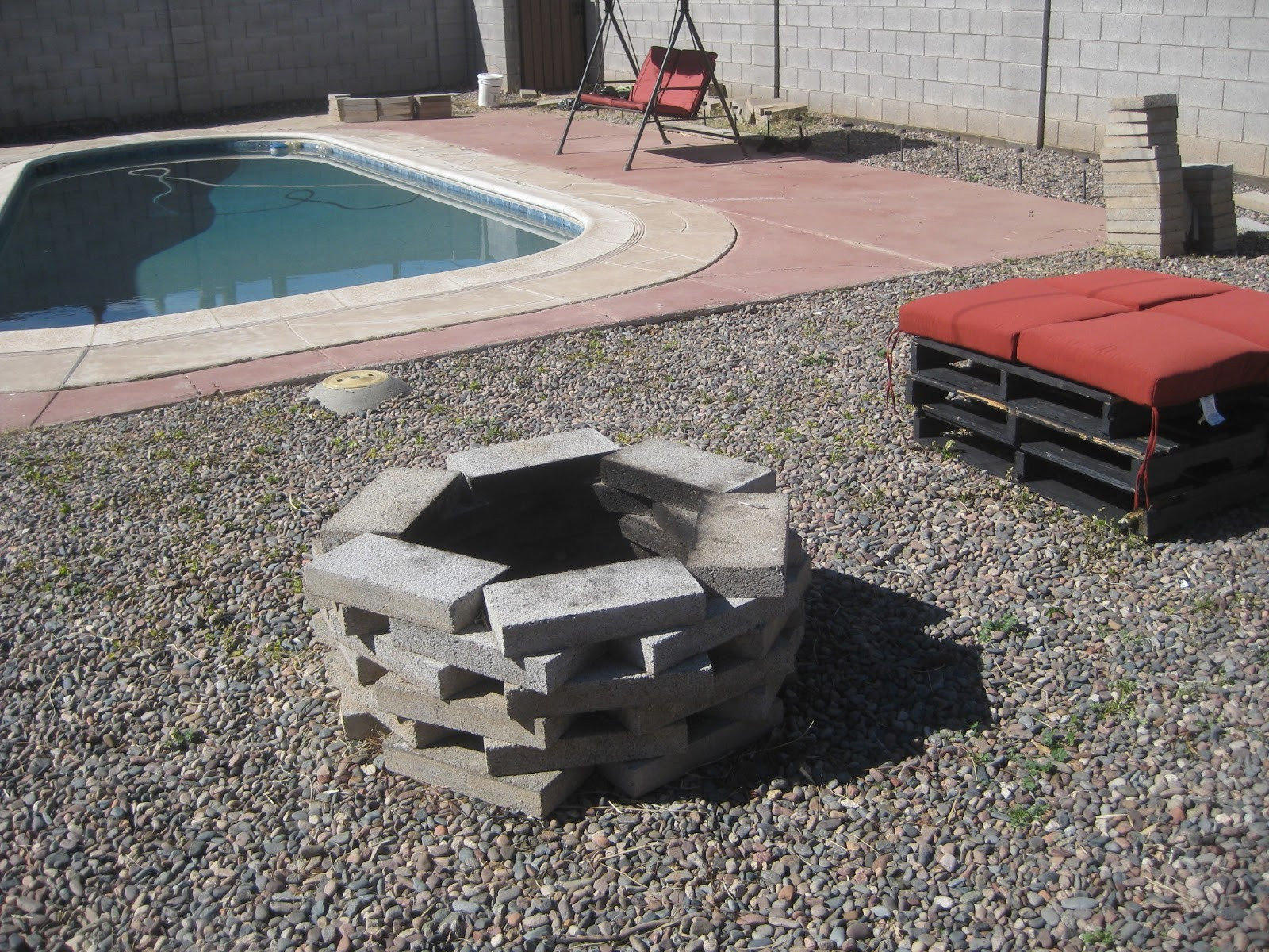 Paving Stones Fire Pit
 The Home Owner s Blog How To Build A Fire Pit From Paver