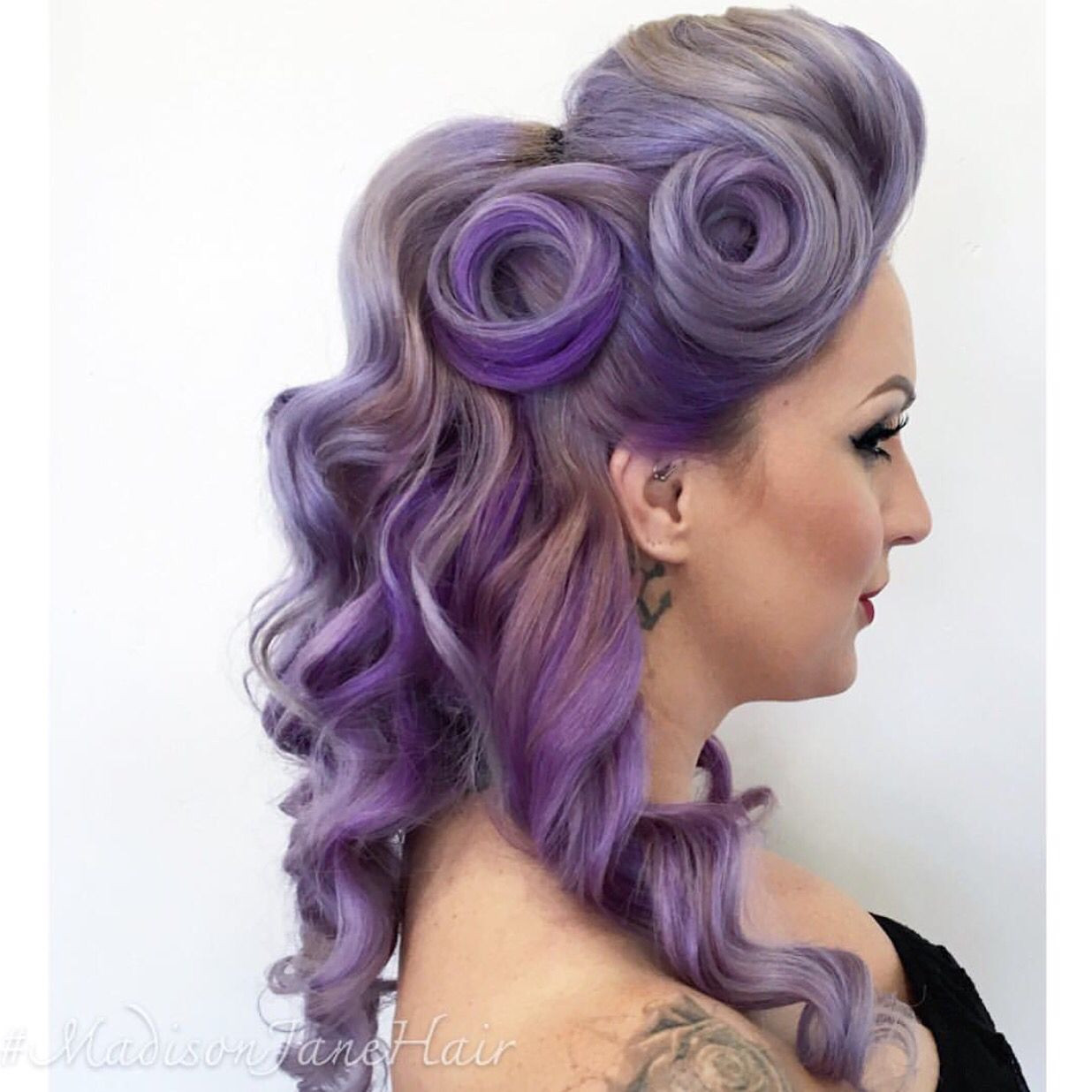 Pin Up Girl Wedding Hairstyles
 Pin on Oh girl that hair
