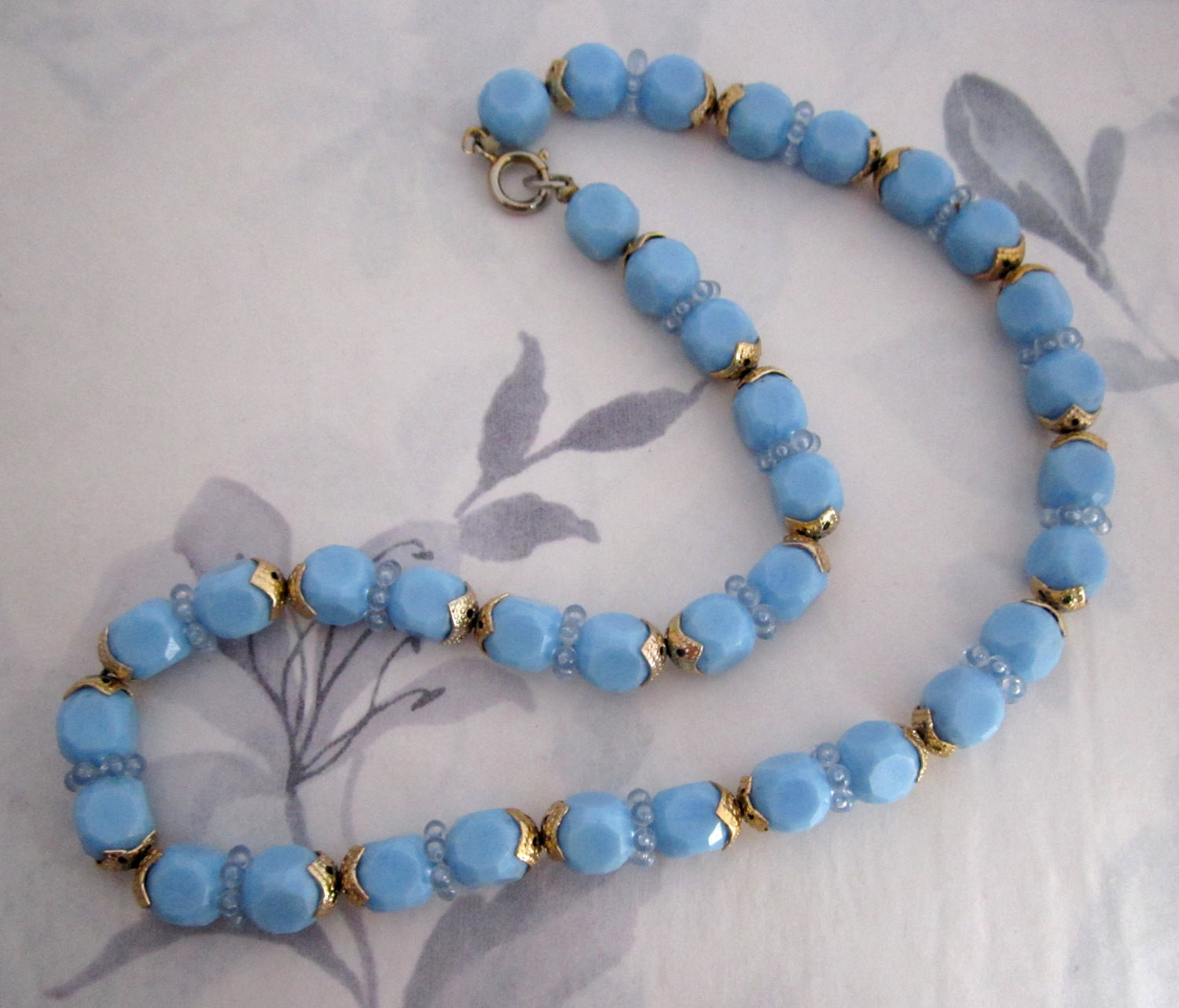 Plastic Bead Necklaces
 vintage blue plastic bead necklace j5097