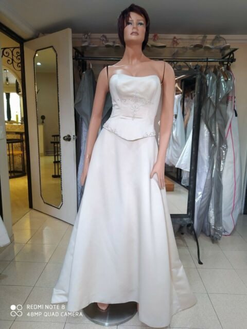 Pre-owned Wedding Veils
 Bonny Wedding Dress Light Champagne With Veil Size 6 pre