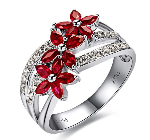 Red Diamond Engagement Ring
 Tips on Choosing the Engagement Ring She Will Love