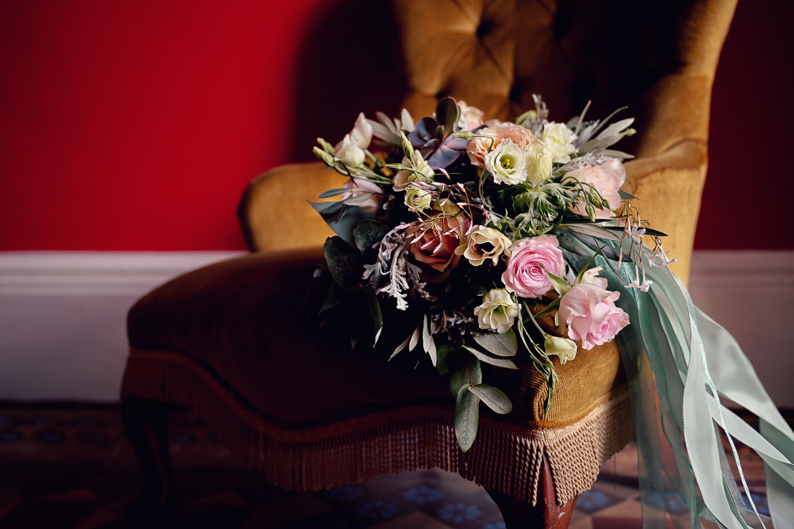 Wedding Flower Arrangements Online
 Buy Wedding Flowers & Wedding Bouquets line Telford