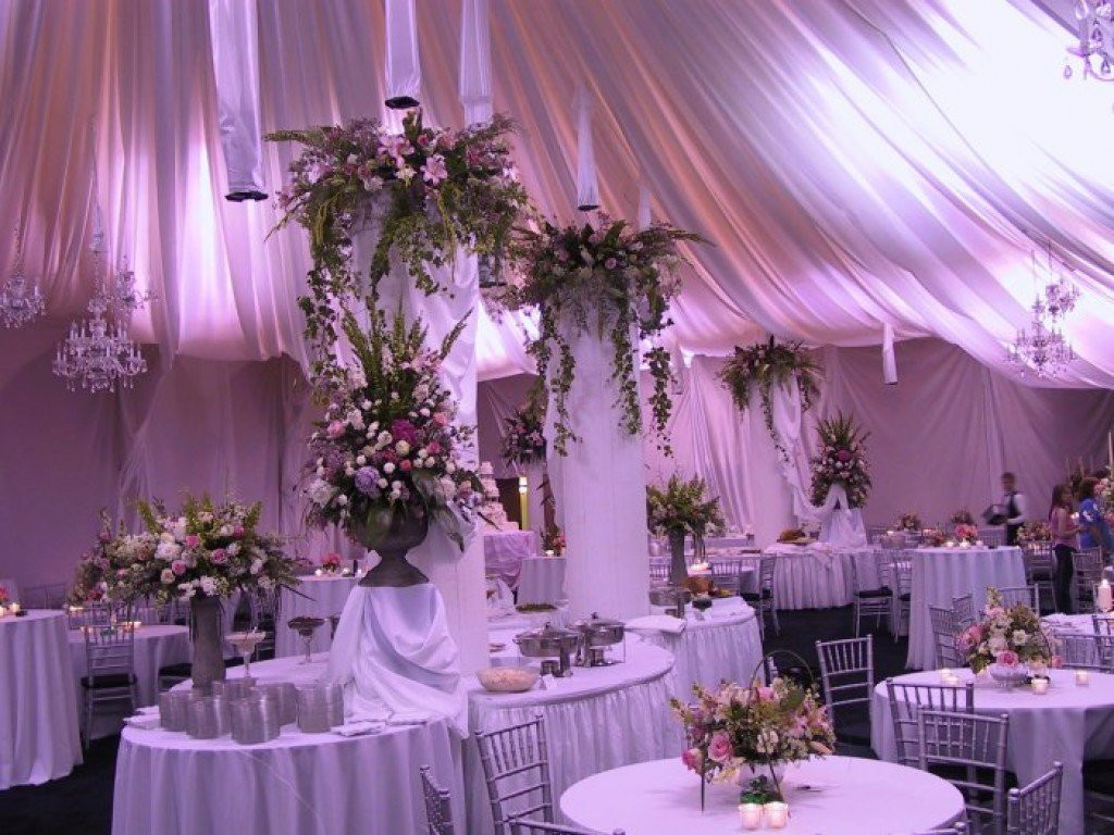 Wedding Reception Decoration
 Inexpensive yet Elegant Wedding Reception Decorating Ideas