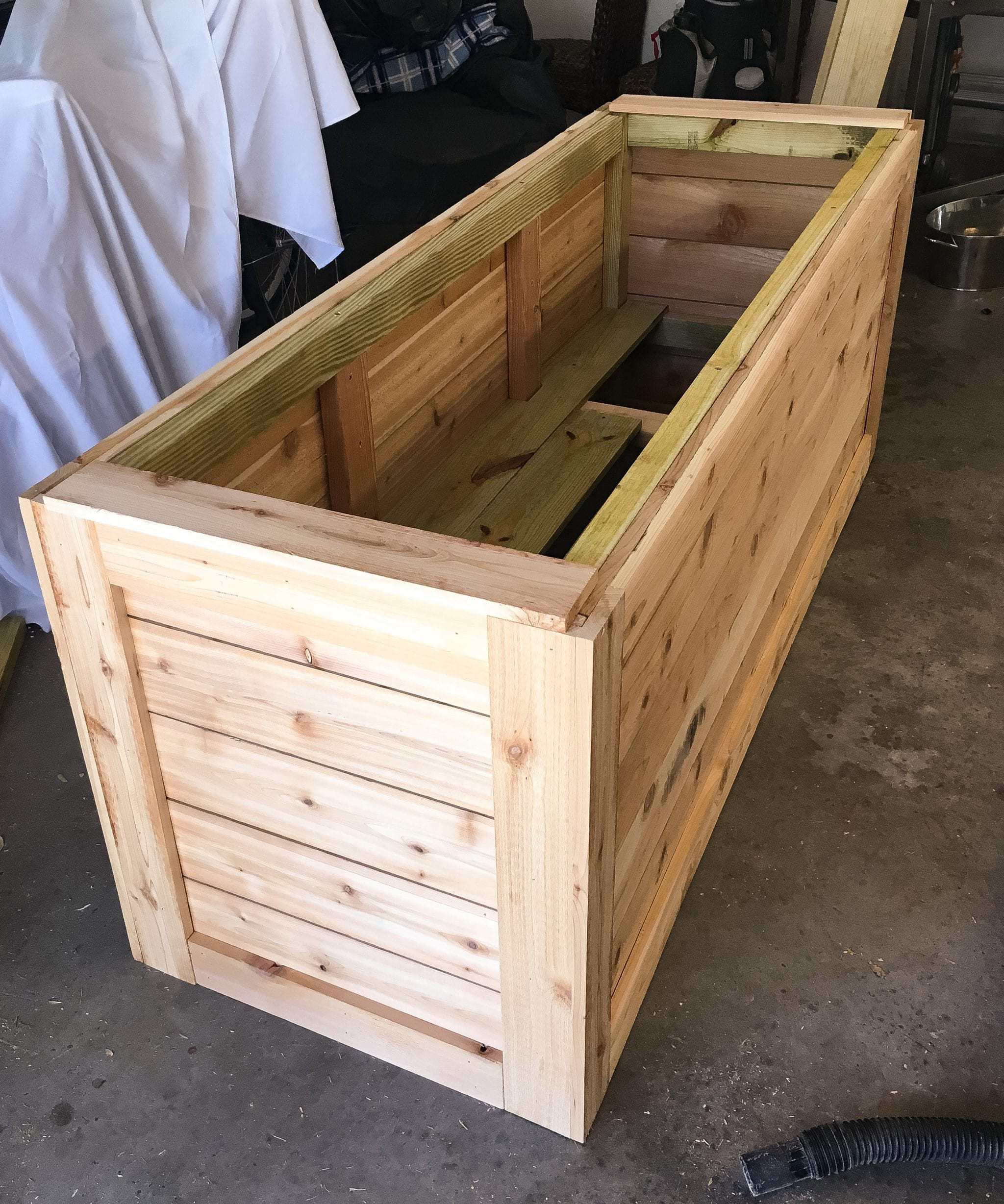 Wood Planter DIY
 BACKYARD DIY SERIES PART IIII Cedar Wood Planter Box