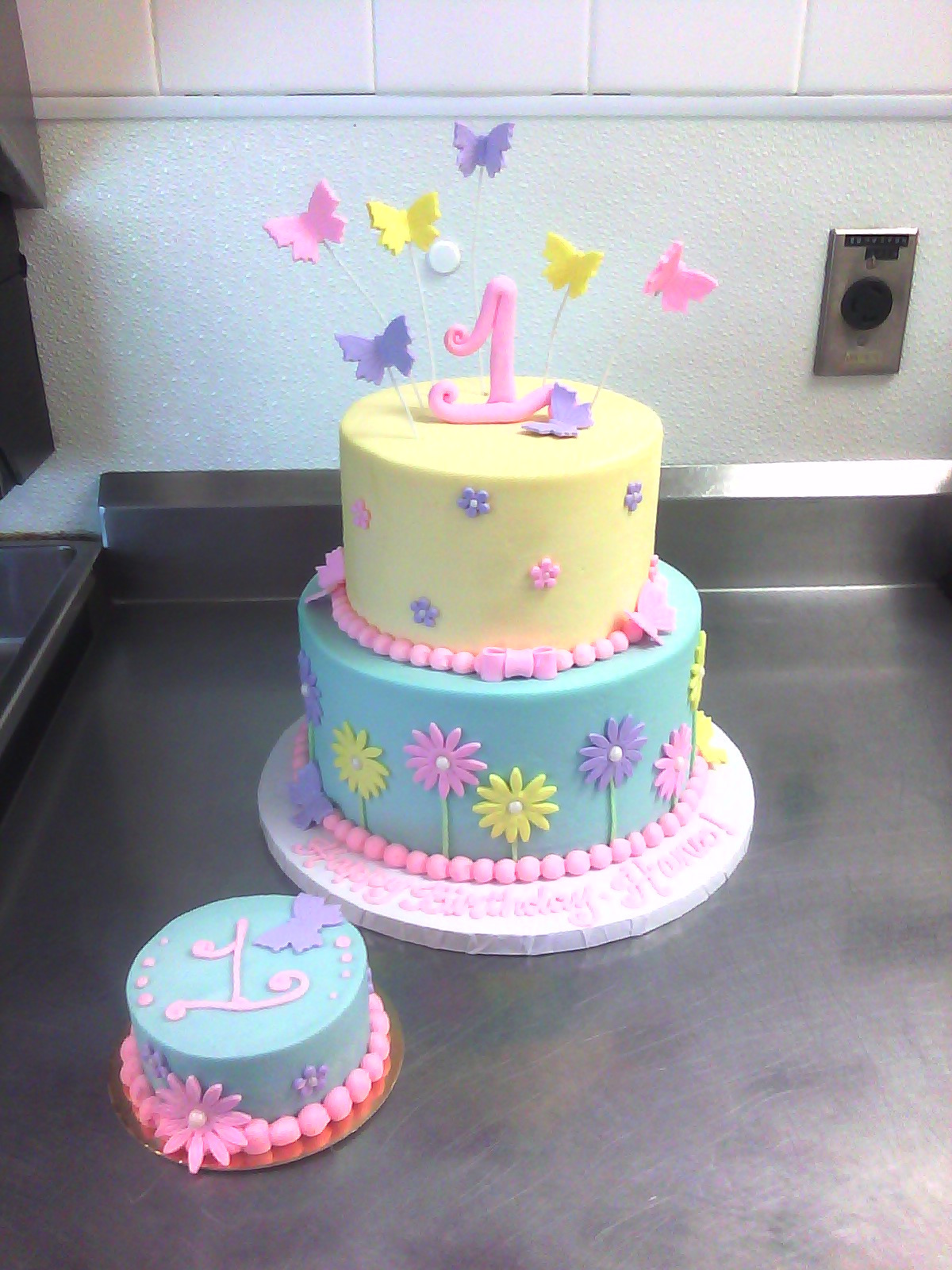 1st Birthday Cake Ideas For Girl
 girls 1st birthday