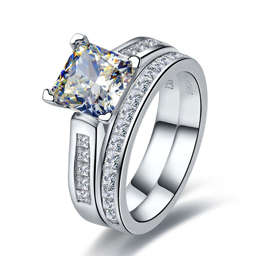 2 Carat Princess Cut Diamond Engagement Ring
 18K Solid Gold 2 Carat Princess Cut Diamond Female