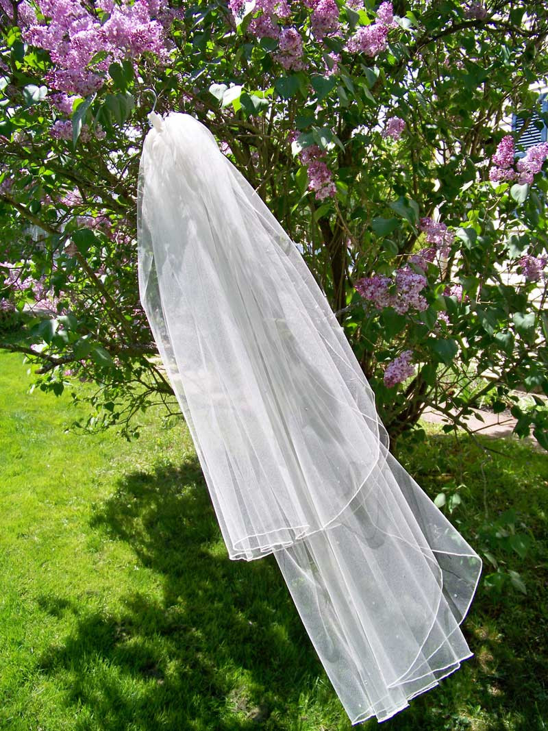 2 Tier Wedding Veil With Crystals
 2 Tier Waltz Length Wedding Veil with Swarovski Crystals