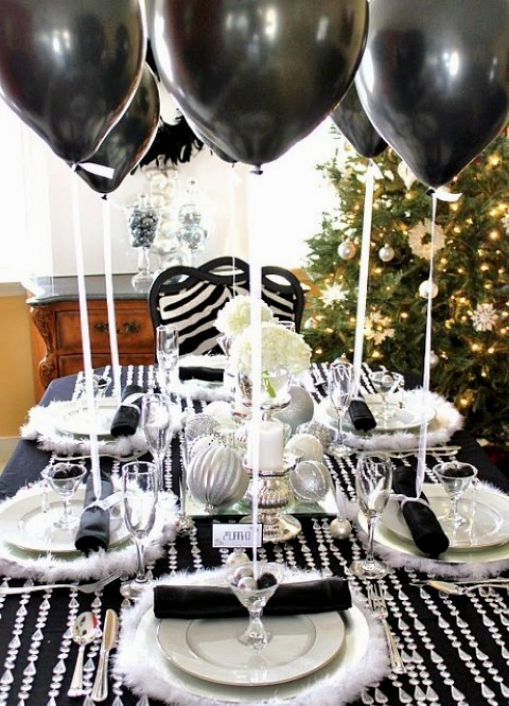 50th Birthday Decorations For Men
 10 Fabulous Mens 50Th Birthday Party Ideas 2019