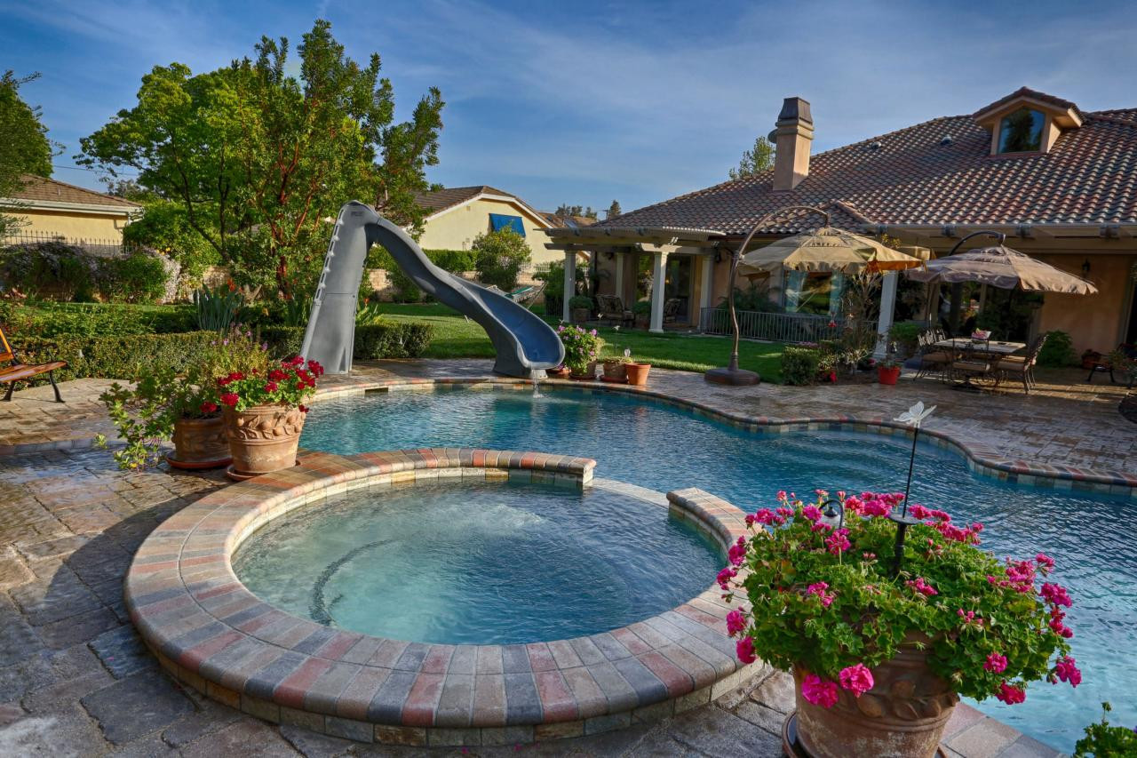Above Ground Swimming Pool Costco
 Amazing Costco Swimming Pools Rickyhil Outdoor Ideas