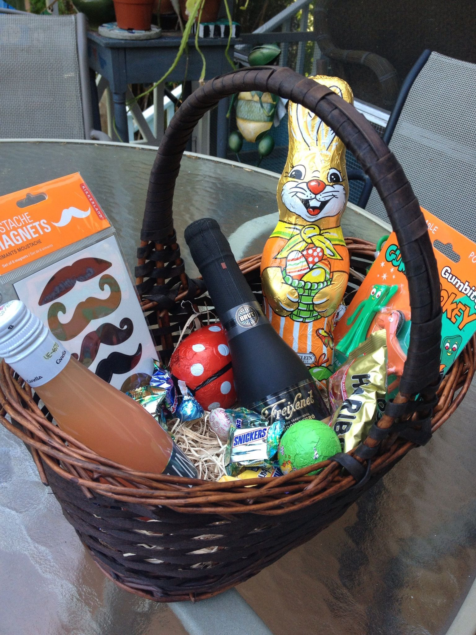 Adult Gift Ideas
 An adult Easter basket pletely with champagne splits